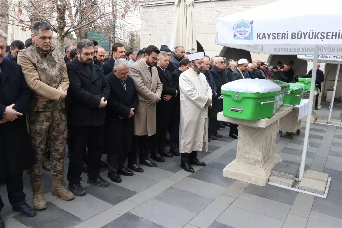 Kayak Merkezi Yangınında Öğrenci Hayatını Kaybetti