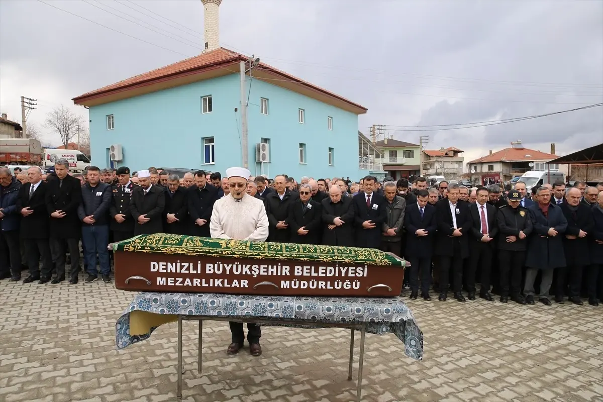 Ahmet Yıldız\'ın Babası Hüseyin Yıldız Toprağa Verildi