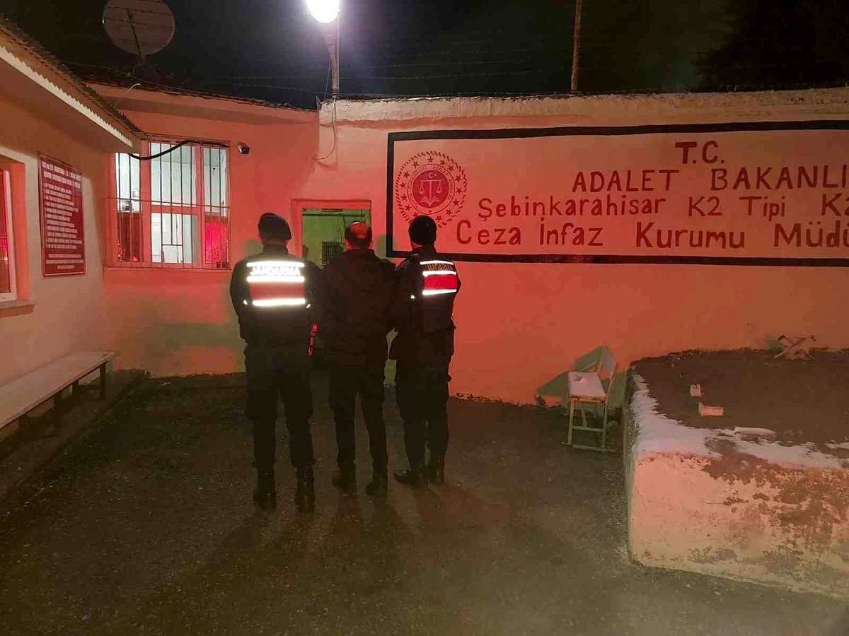 Giresun\'da Jandarmadan Operasyon: 77 Gözaltı, 23 Tutuklama