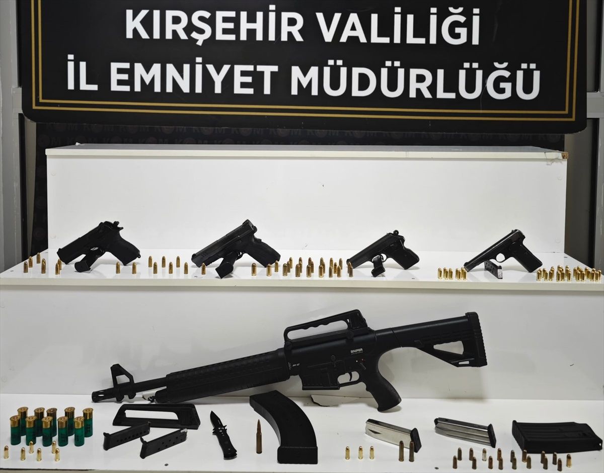 Kırşehir\'de Silah Kaçakçılığı Operasyonu