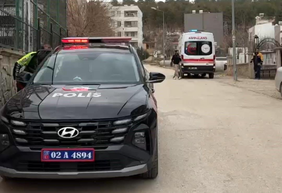Adıyaman\'da Minibüs Yaya Çarptı