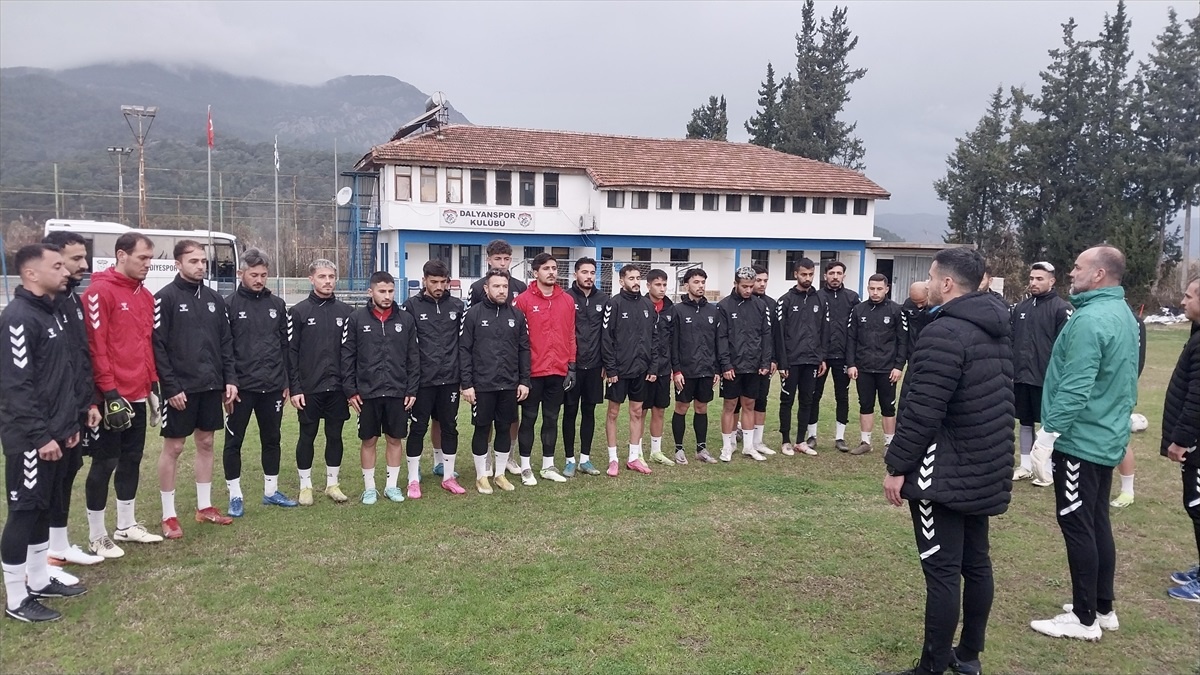 Ortaca Belediye Spor\'dan Saygı Duruşu