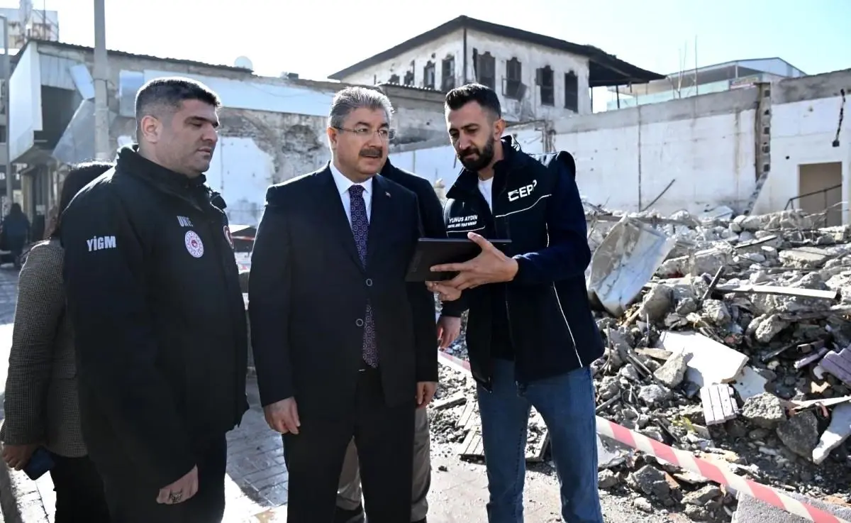 Osmaniye\'de Deprem Konutları ve İş Yerleri İnşaatı Hızla Sürüyor