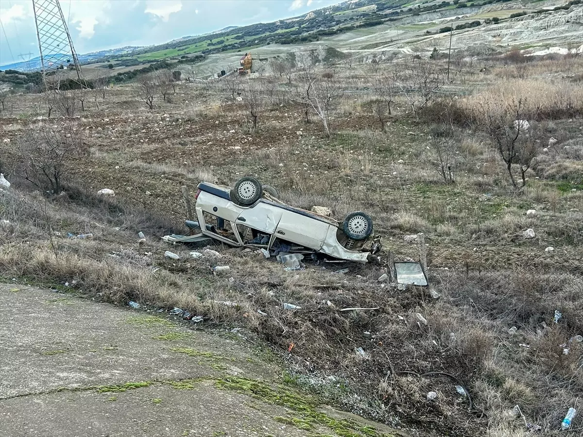 Uşak\'ta Trafik Kazası: Sürücü Ağır Yaralı