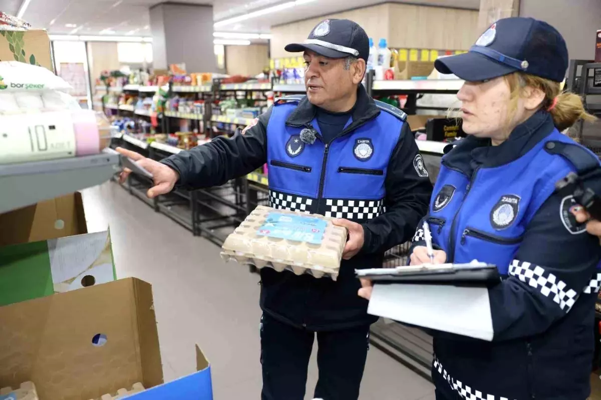 Körfez Belediyesi\'nden Yoğun Denetim: 10 Bin 430 İş Yeri Kontrol Edildi