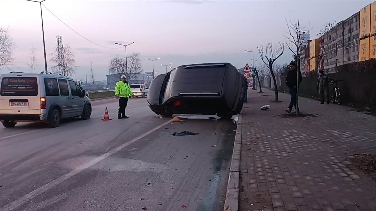 İnegöl\'de Trafik Kazası: 1 Yaralı