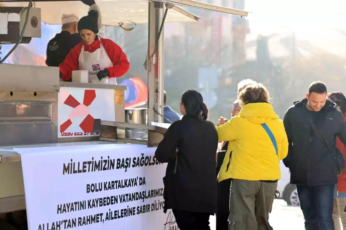 Bolu Yangınında Hayatını Kaybedenler İçin Lokma Hayrı Yapıldı