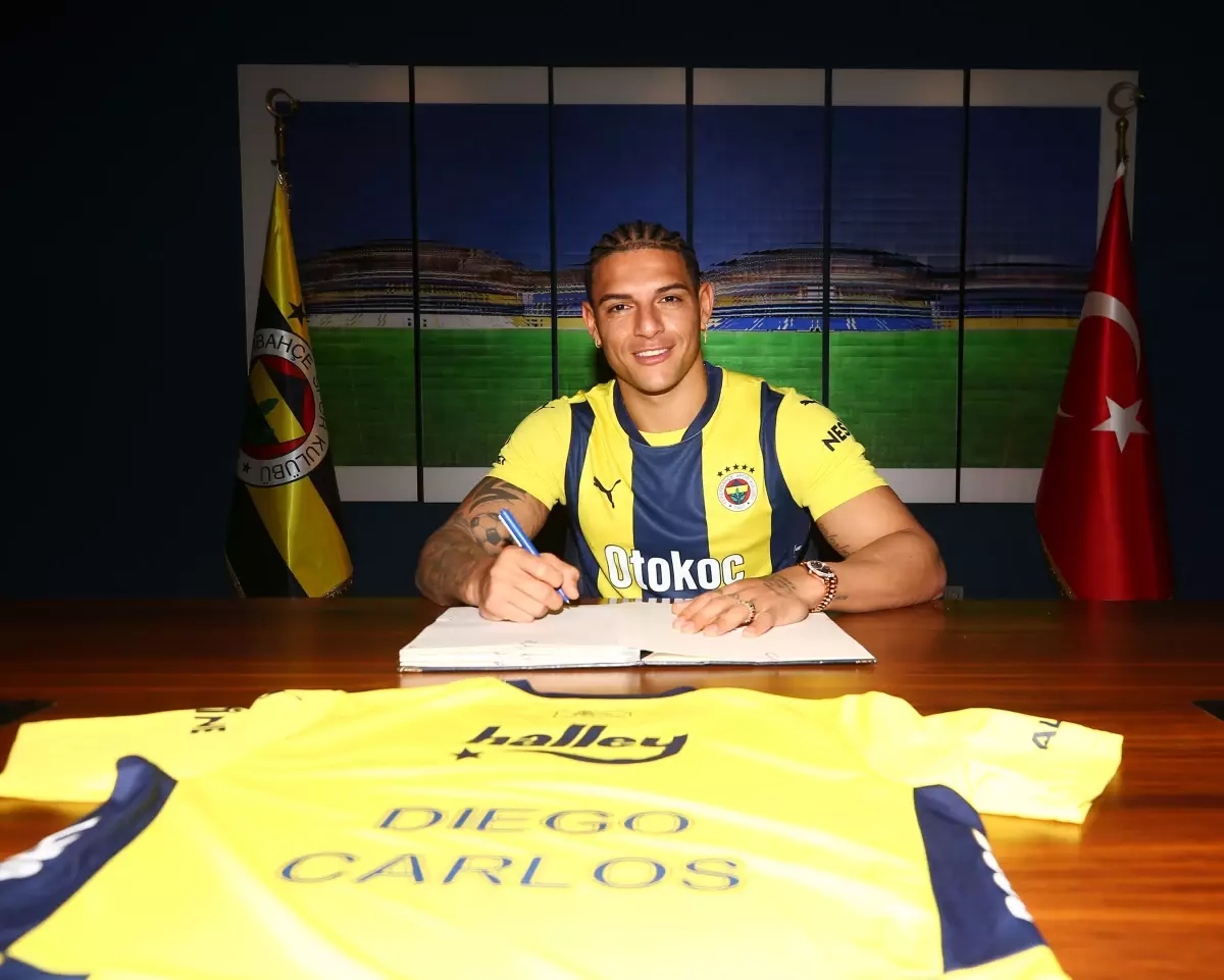 Diego Carlos Resmen Fenerbahçe\'de