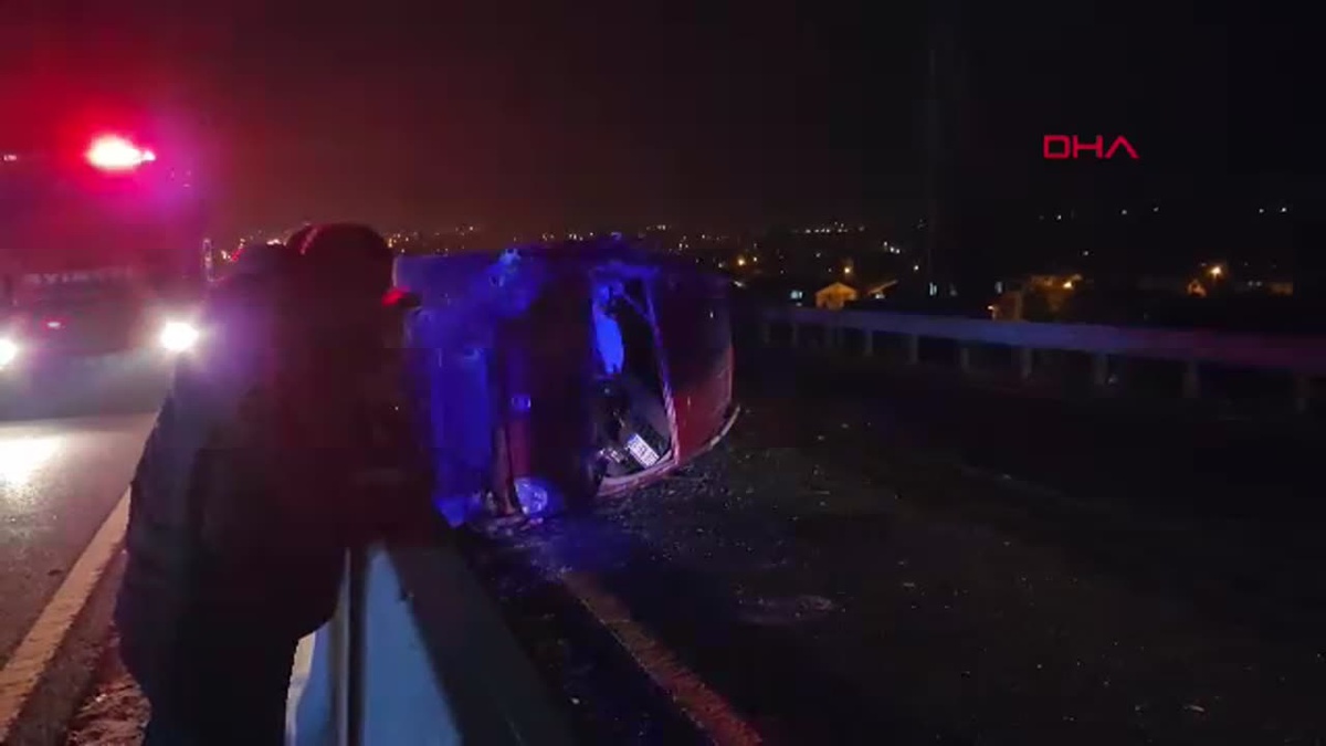 Düzce\'de Alkollü Sürücü TIR\'a Çarptı