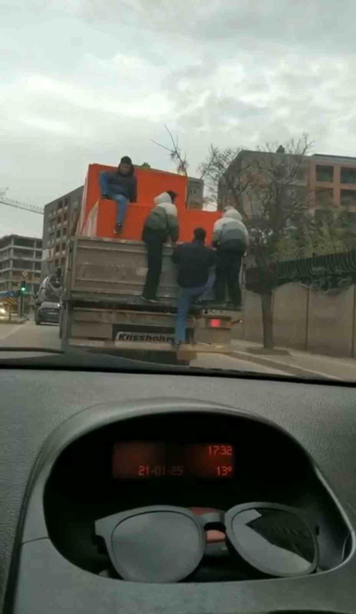 Bursa\'da Gençlerin Tehlikeli Seyahati