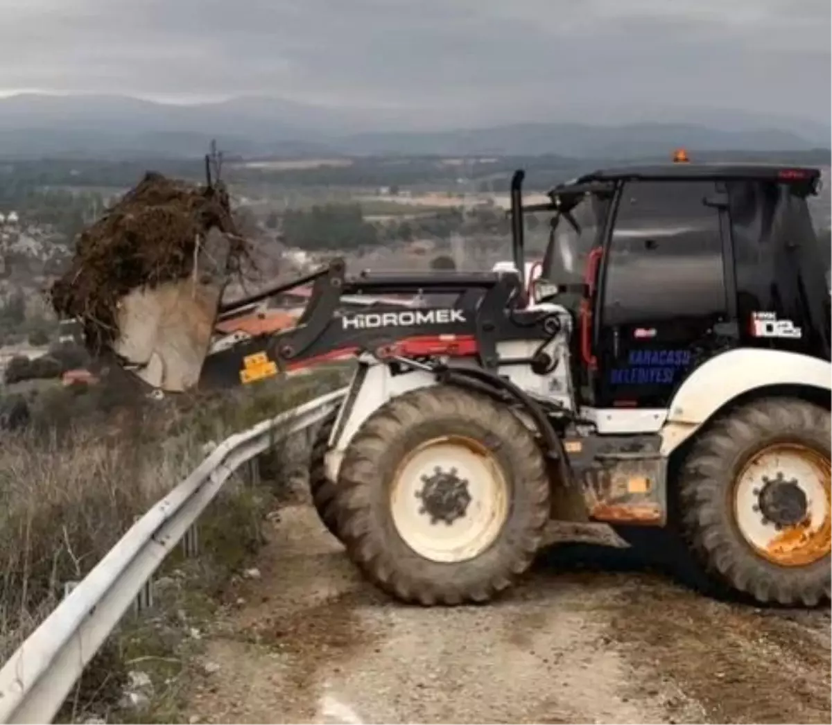 Karacasu\'da Trafik Güvenliği İçin Yol Çalışmaları Başladı