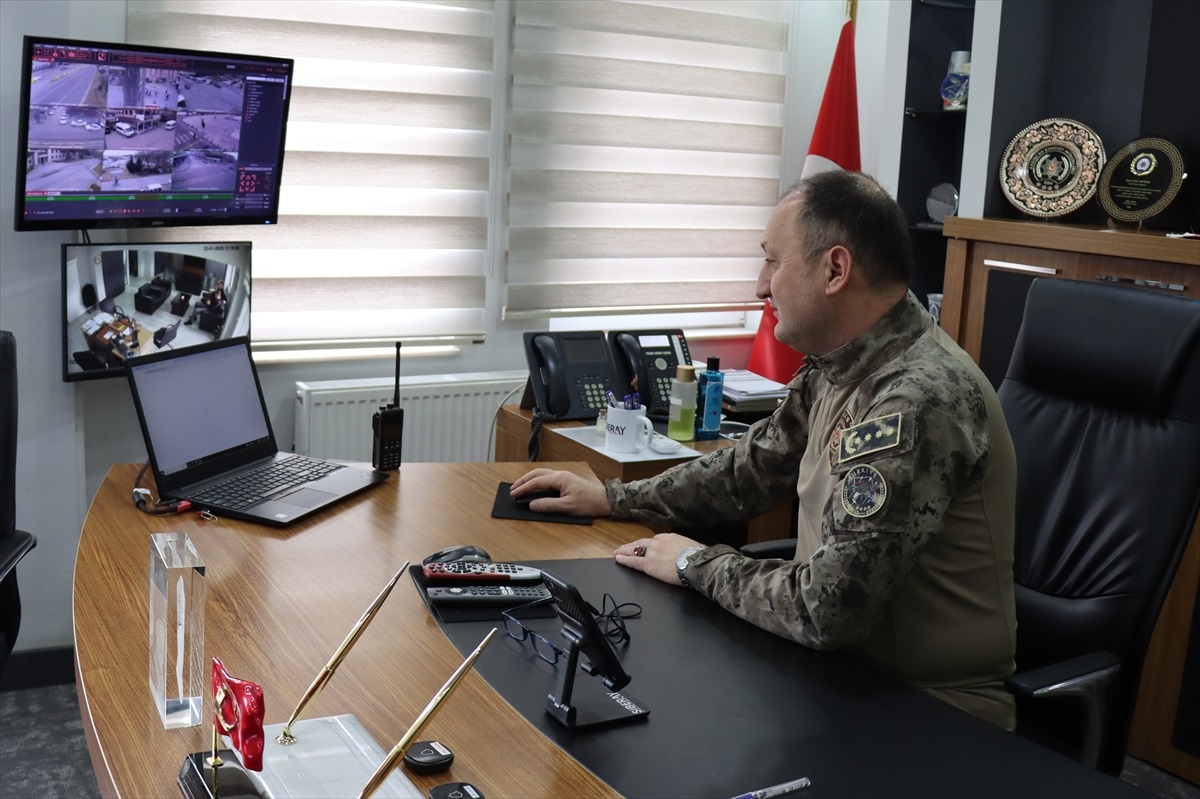 Erzincan Emniyet Müdürü \'Yılın Kareleri\' Oylamasında