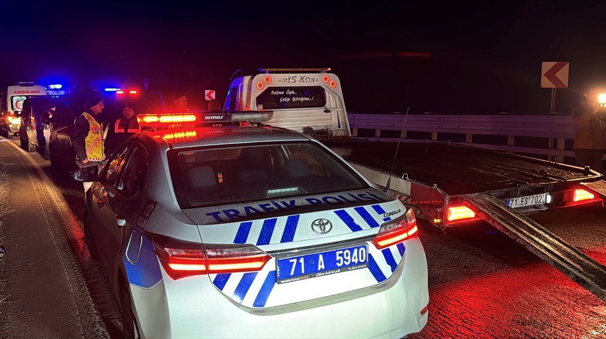 Kırıkkale\'de Trafik Kazası: 10 Yaralı