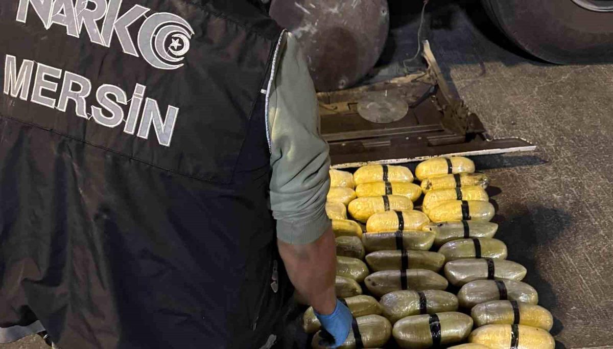Mersin\'de 43 Kilo Metamfetamin Ele Geçirildi