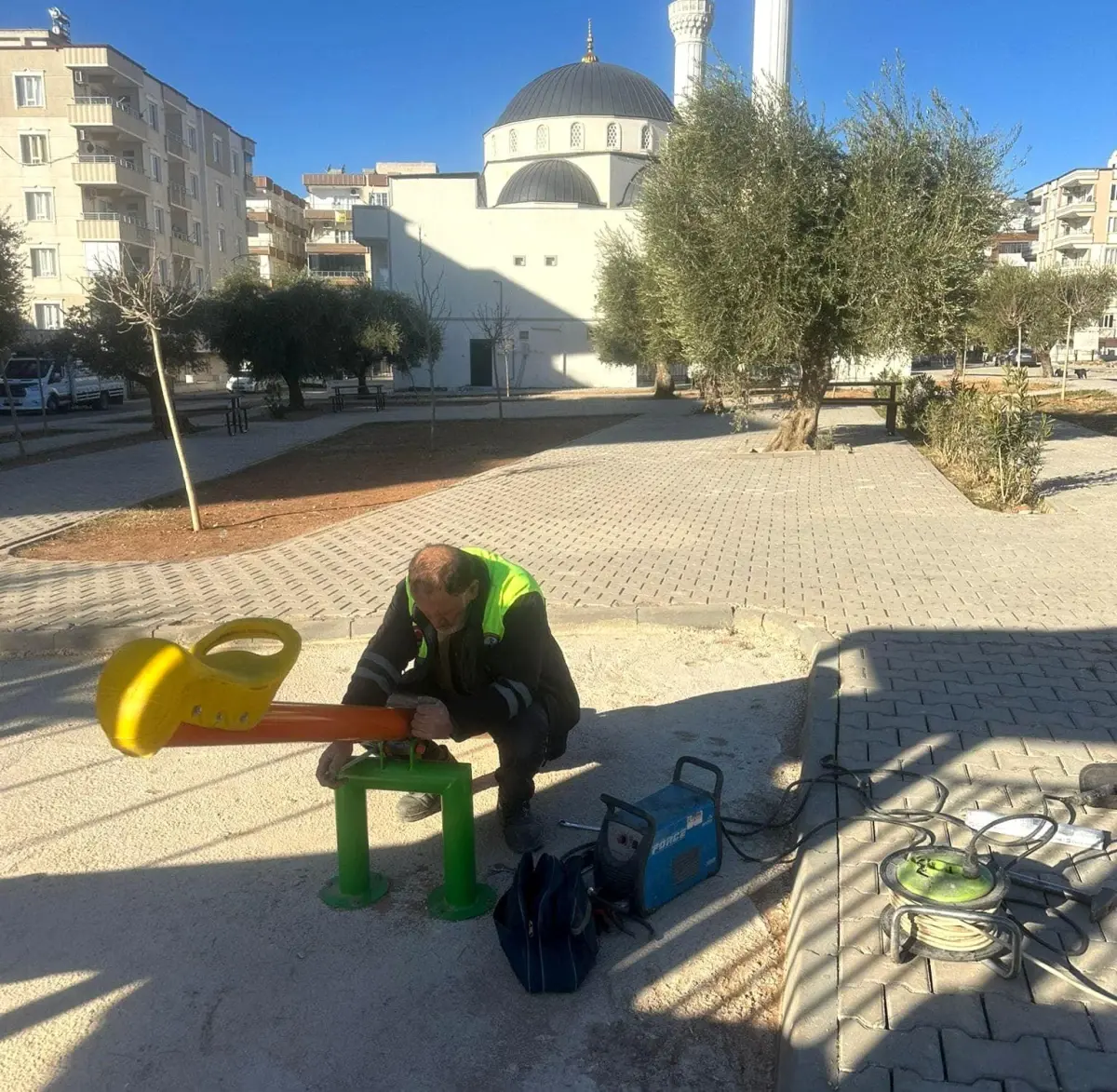 Nizip\'te Altyapı ve Temizlik Çalışmaları Hız Kesmeden Devam Ediyor