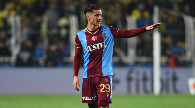 Volkan Demirel'in ilk transferi Trabzonspor'dan