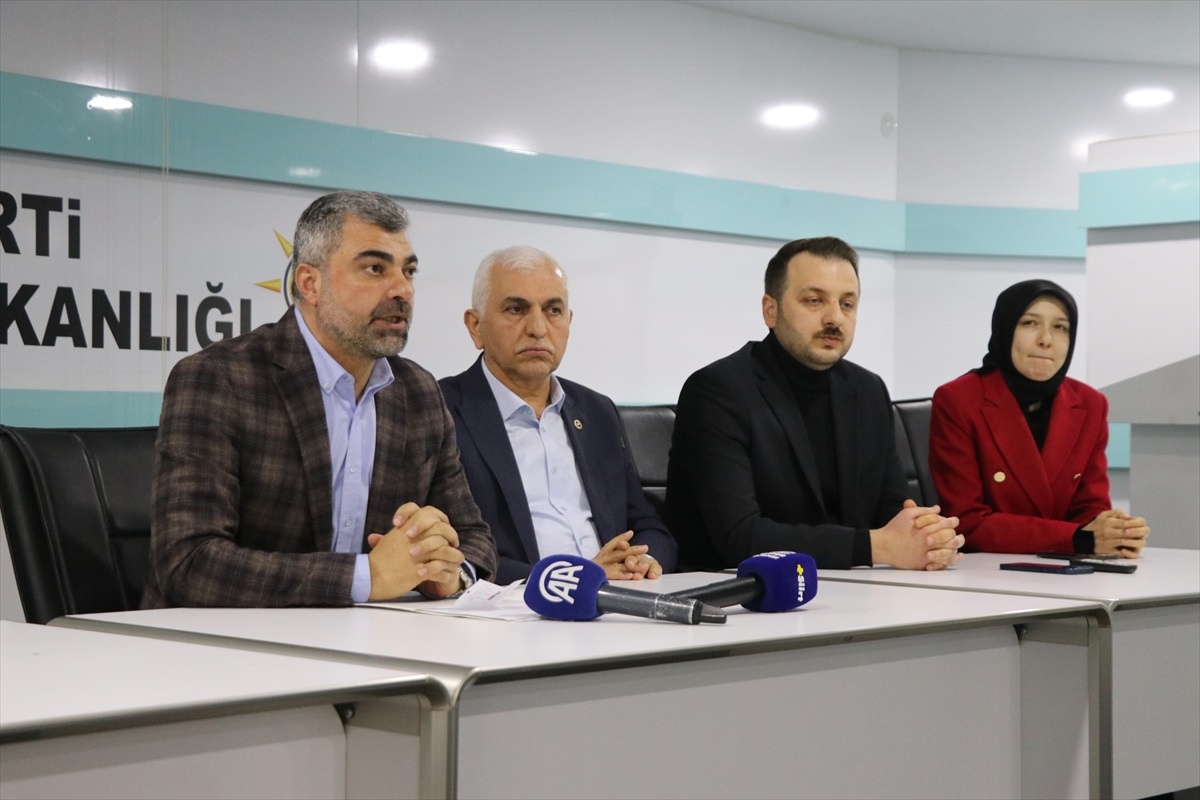 AK Parti Siirt 8. Olağan İl Kongresi\'nde Özturan\'ın yeniden aday gösterileceği bildirildi
