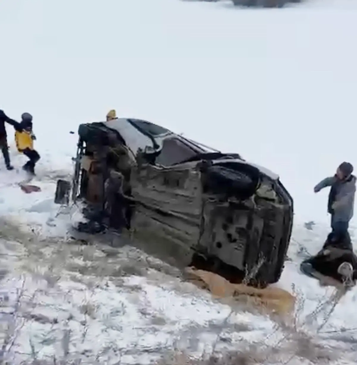 Erzurum\'da Kar Yağışı Kazası: 2 Ölü, 3 Yaralı