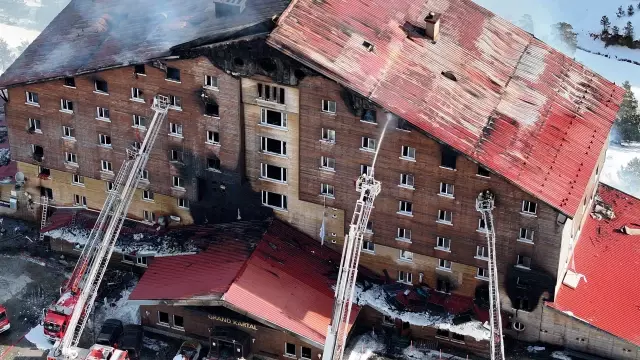 Kartalkaya'daki otel yangını soruşturmasında gözaltı sayısı 14'e çıktı