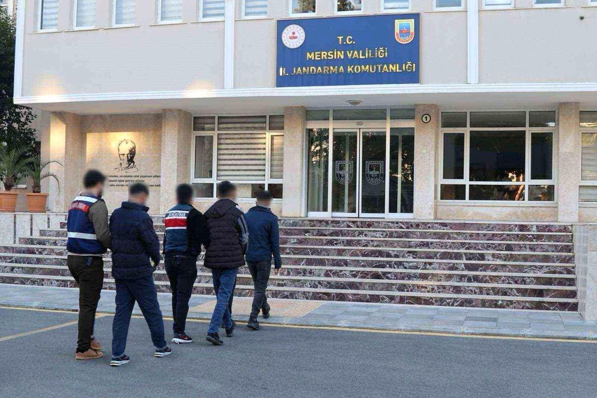 Mersin\'de 740 Aranan Şahıs Yakalandı