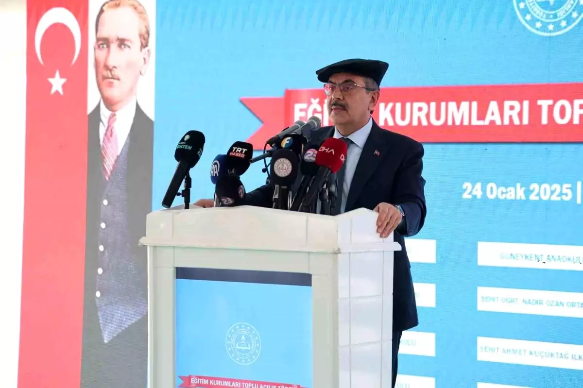 Milli Eğitim Bakanı Tekin: "Gerek fiziki kalite itibariyle gerekse de teknolojik altyapısı itibariyle dünyada gerçekten örnek gösterilen bir ülkeyiz"