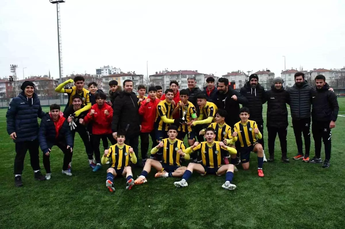 Talas Belediyespor U16 Takımı Şampiyonluğunu Korudu