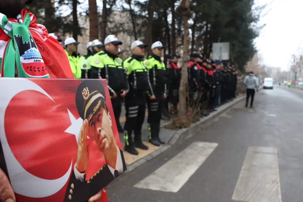 Şehit Emniyet Müdürü Gaffar Okkan ve 5 mesai arkadaşı anıldı