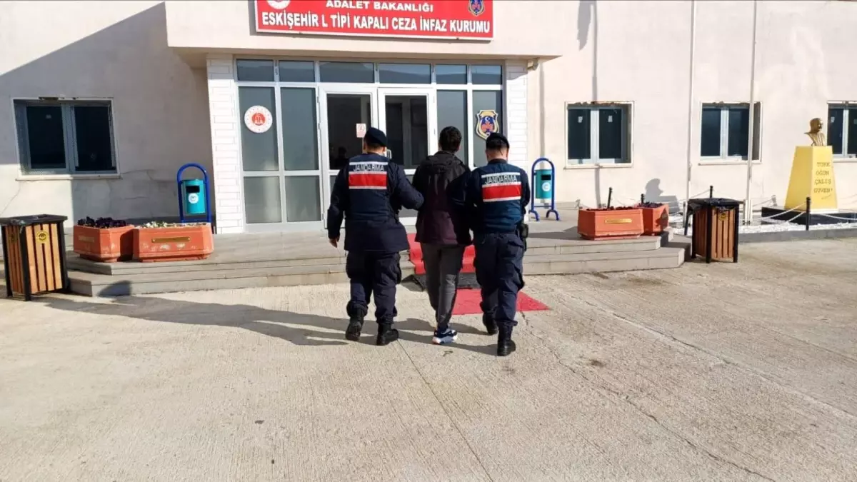 Eskişehir\'de Uyuşturucu Ticareti: Bir Şahıs Tutuklandı