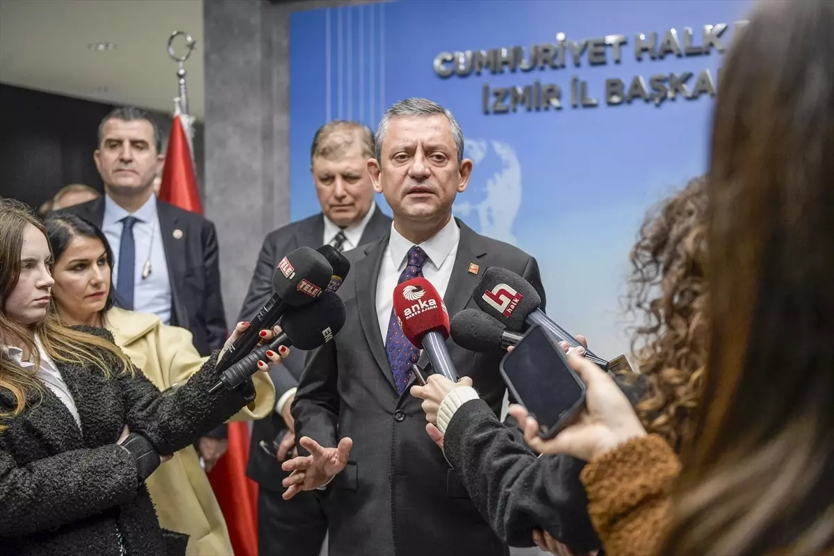 Özgür Özel\'den Yangın Açıklaması