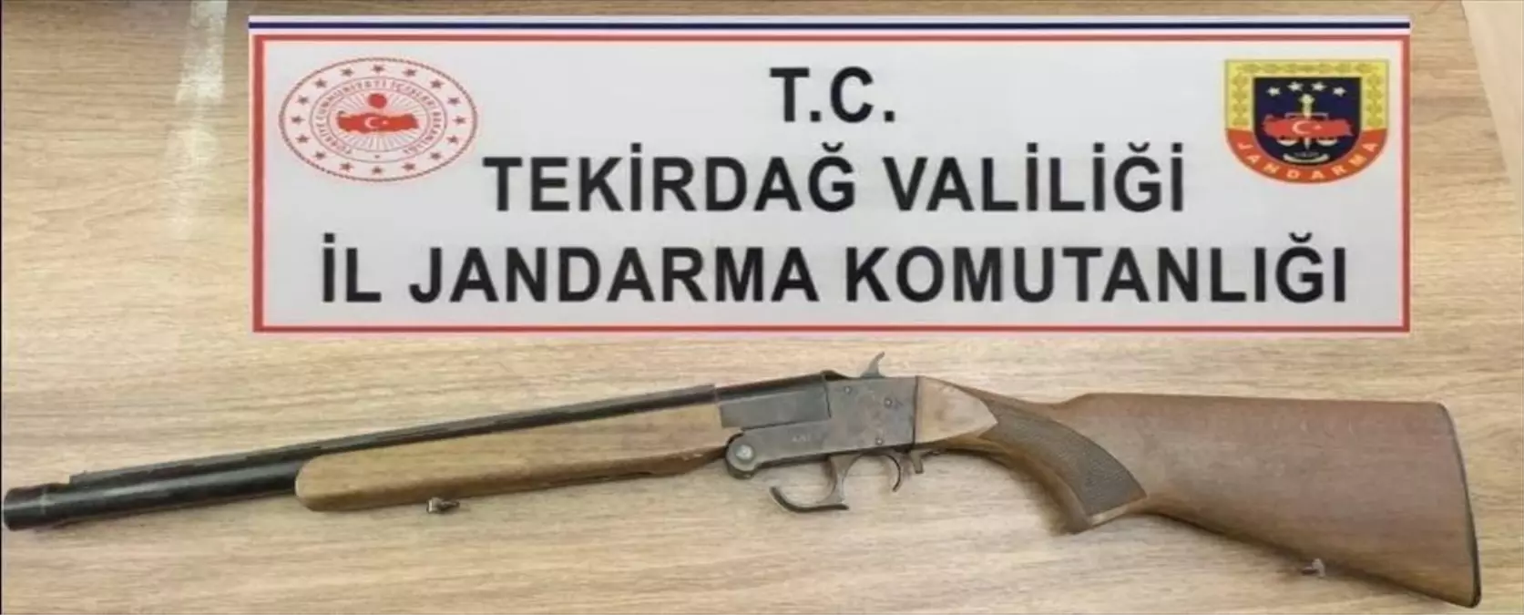 Hayrabolu\'da Tüfek ve Uyuşturucu Operasyonu