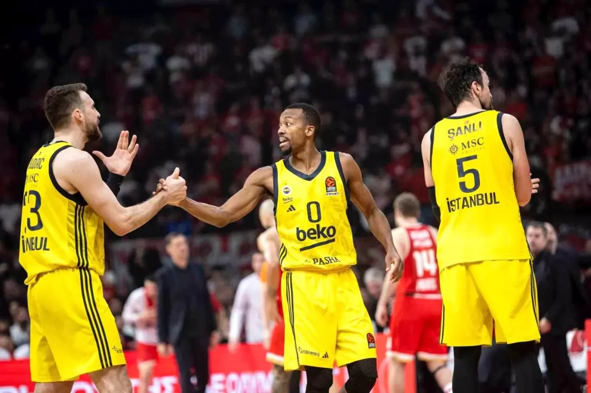 Fenerbahçe Beko, Olympiakos\'u Yendi