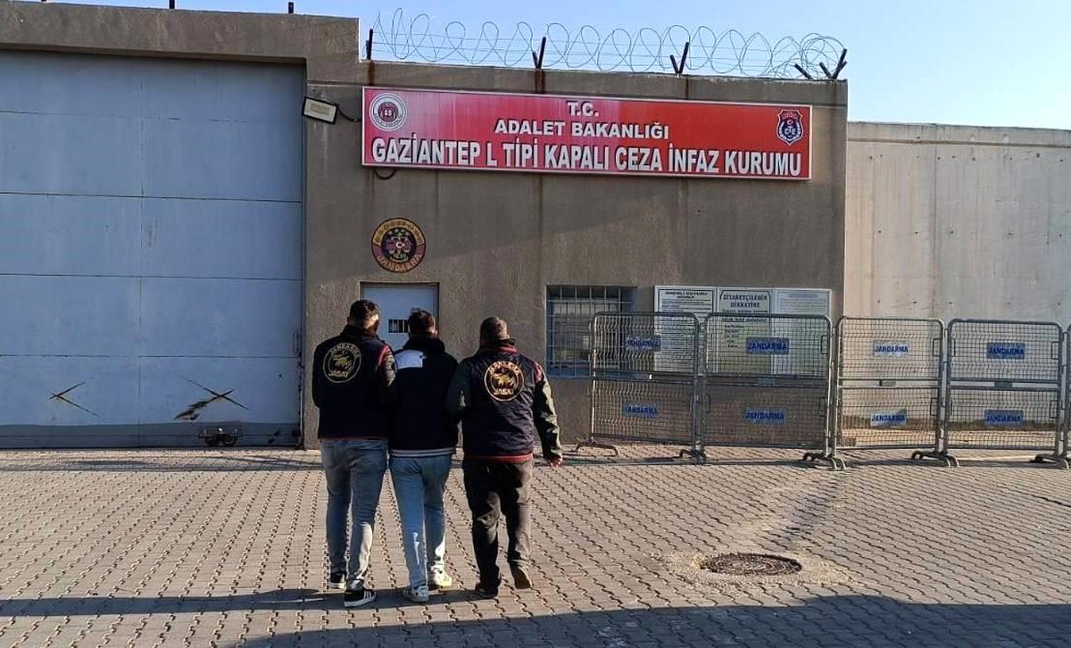 Gaziantep\'te Aranan Suçlu Yakalandı
