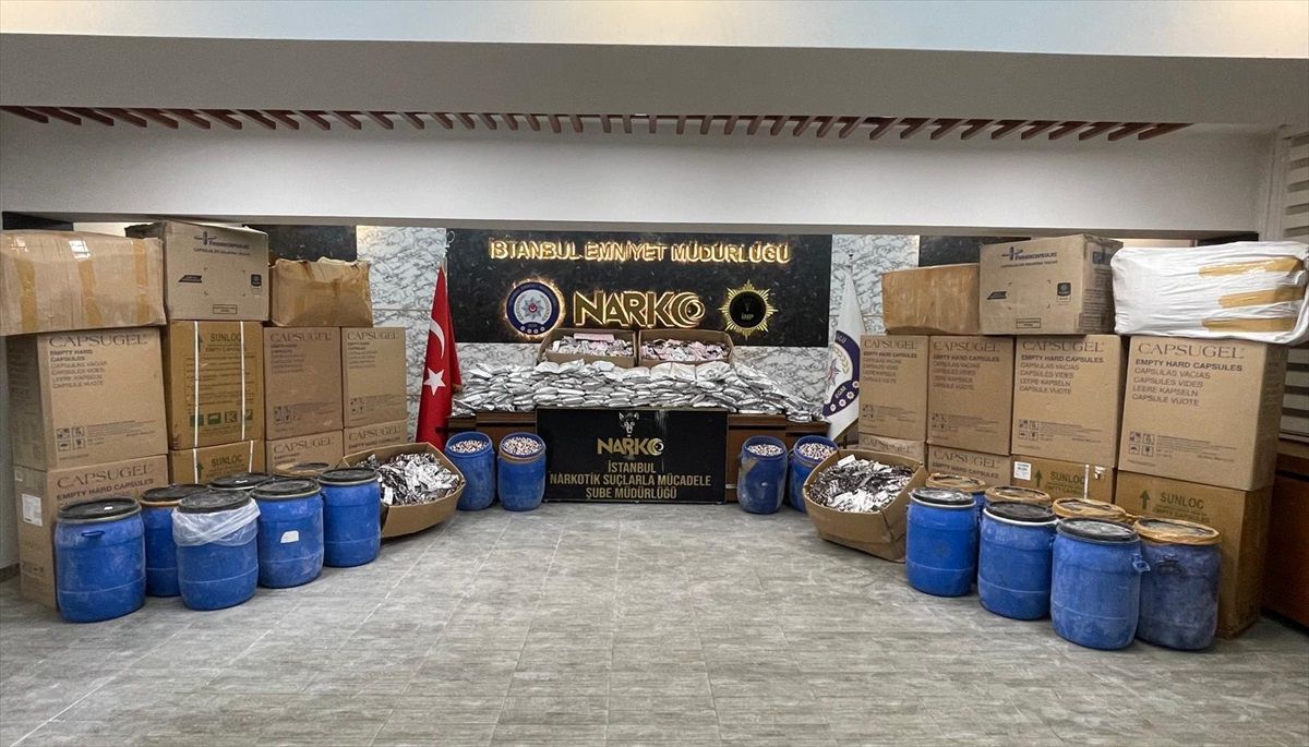 İstanbul\'da 4.5 Milyon Uyuşturucu Hap Ele Geçirildi