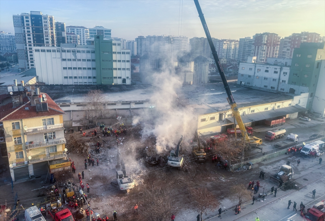 Konya'da çöken binadan saatler sonra bir güzel haber daha