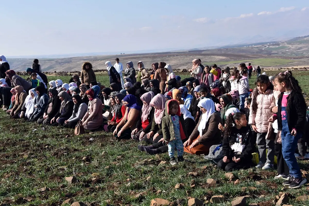 Yüzlerce kişi bir araya geldi! Hepsinin tek bir isteği var