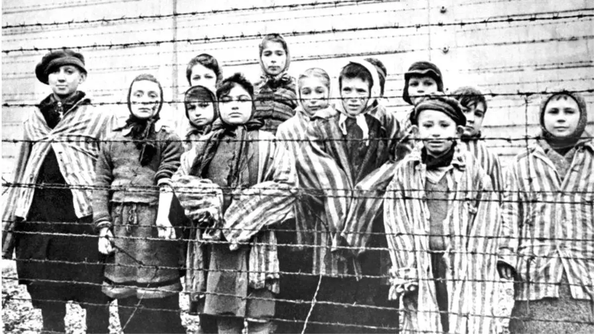 Auschwitz\'in Kurtuluşu: 80. Yıl Anması