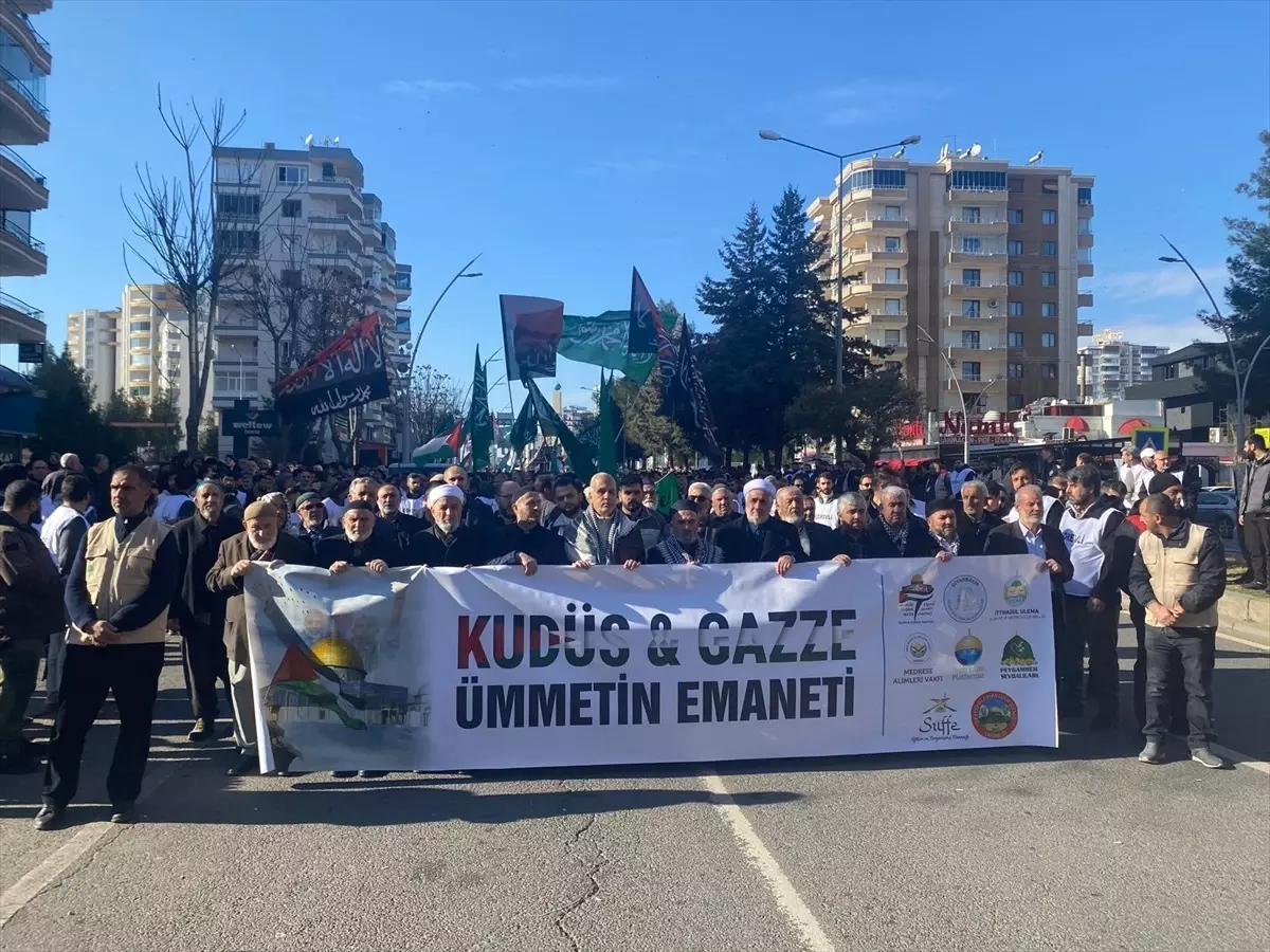 Diyarbakır\'da Dünya Kudüs Haftası Yürüyüşü