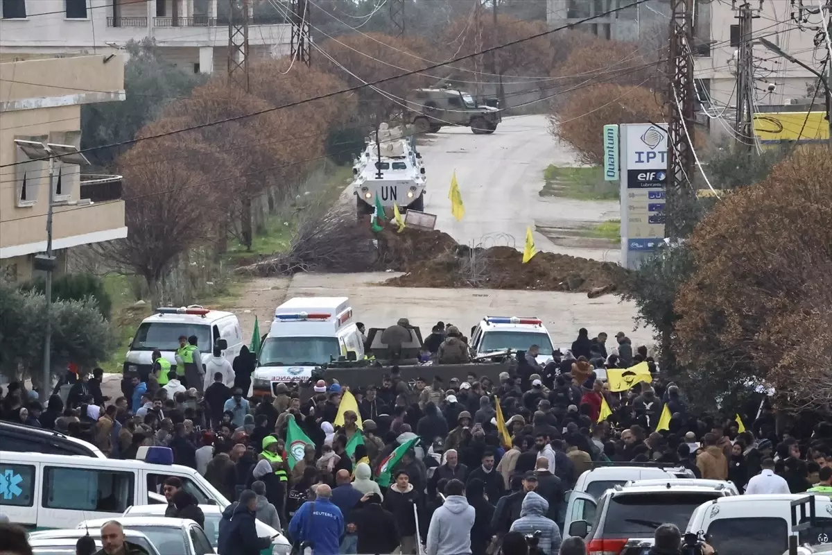 İsrail, Ateşkese Rağmen Lübnan\'a Saldırdı