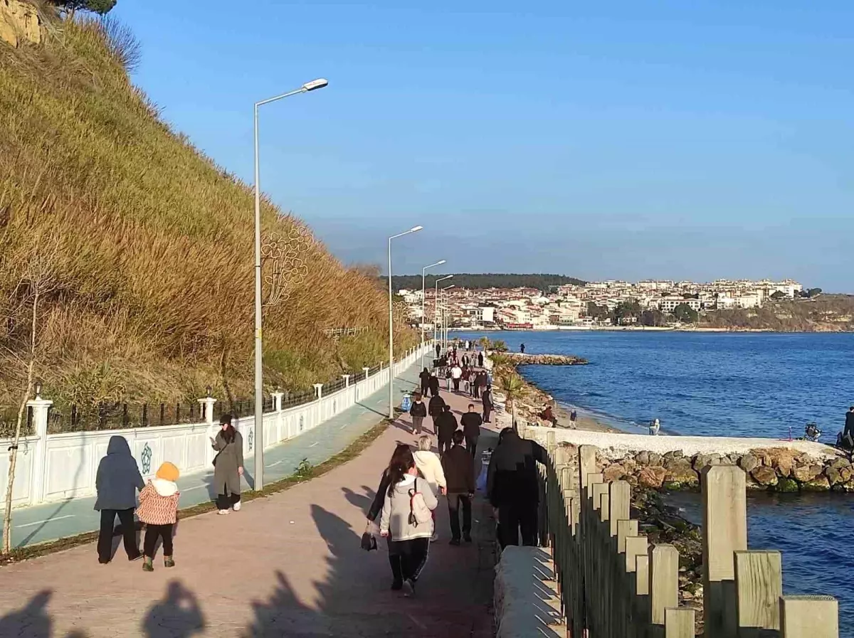 Tekirdağ\'da Güneşli Hava Coşkusu