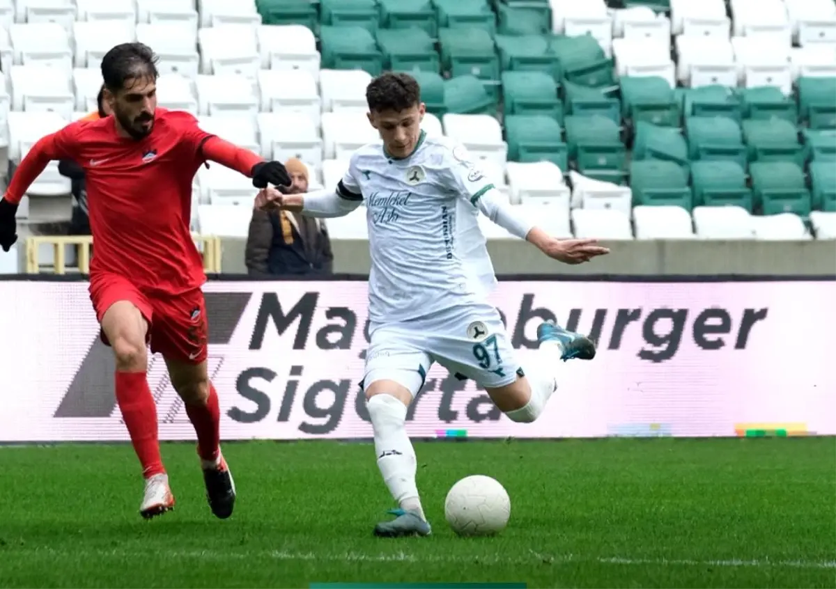 Giresunspor ve Diyarbekirspor 0-0 Berabere Kaldı