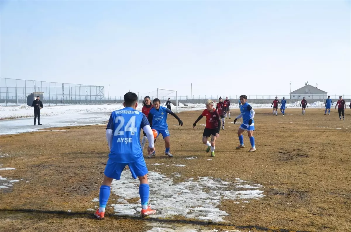 Yüksekova Spor Kulübü B Grubunu Lider Tamamladı