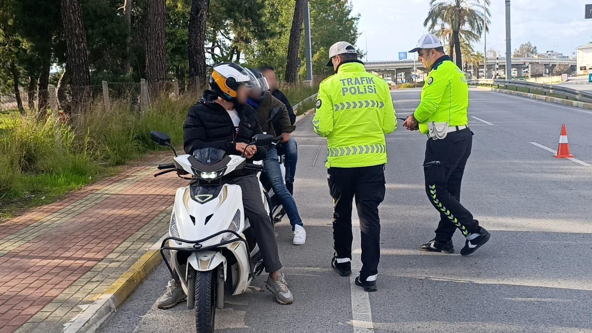 Antalya\'da Motosiklet Denetimi