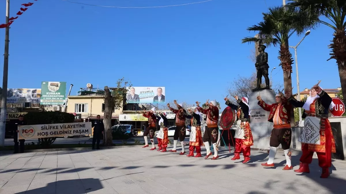 Atatürk\'ün Silifke\'ye Gelişi İçin Tören