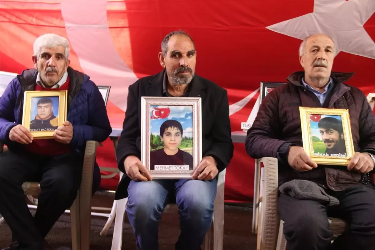 Diyarbakır Anneleri Evlat Nöbetine Devam Ediyor