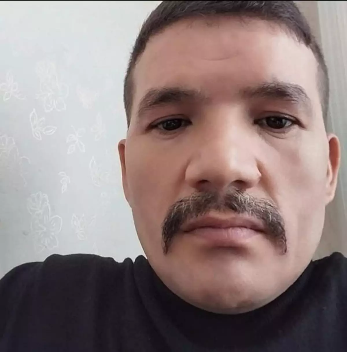 Ankara\'da Eşine Bıçakla Saldırıp İntihar Etti