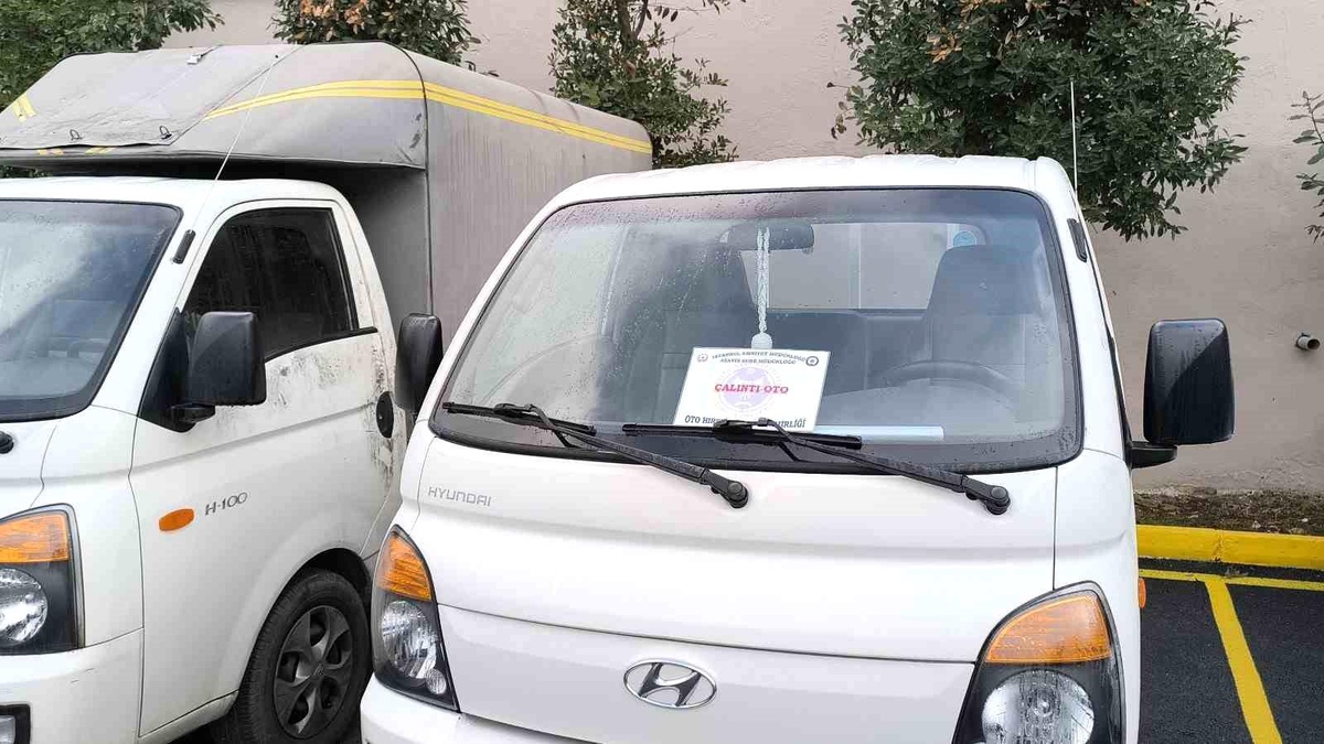 İstanbul\'da Çalıntı Araç Operasyonu: 7 Gözaltı