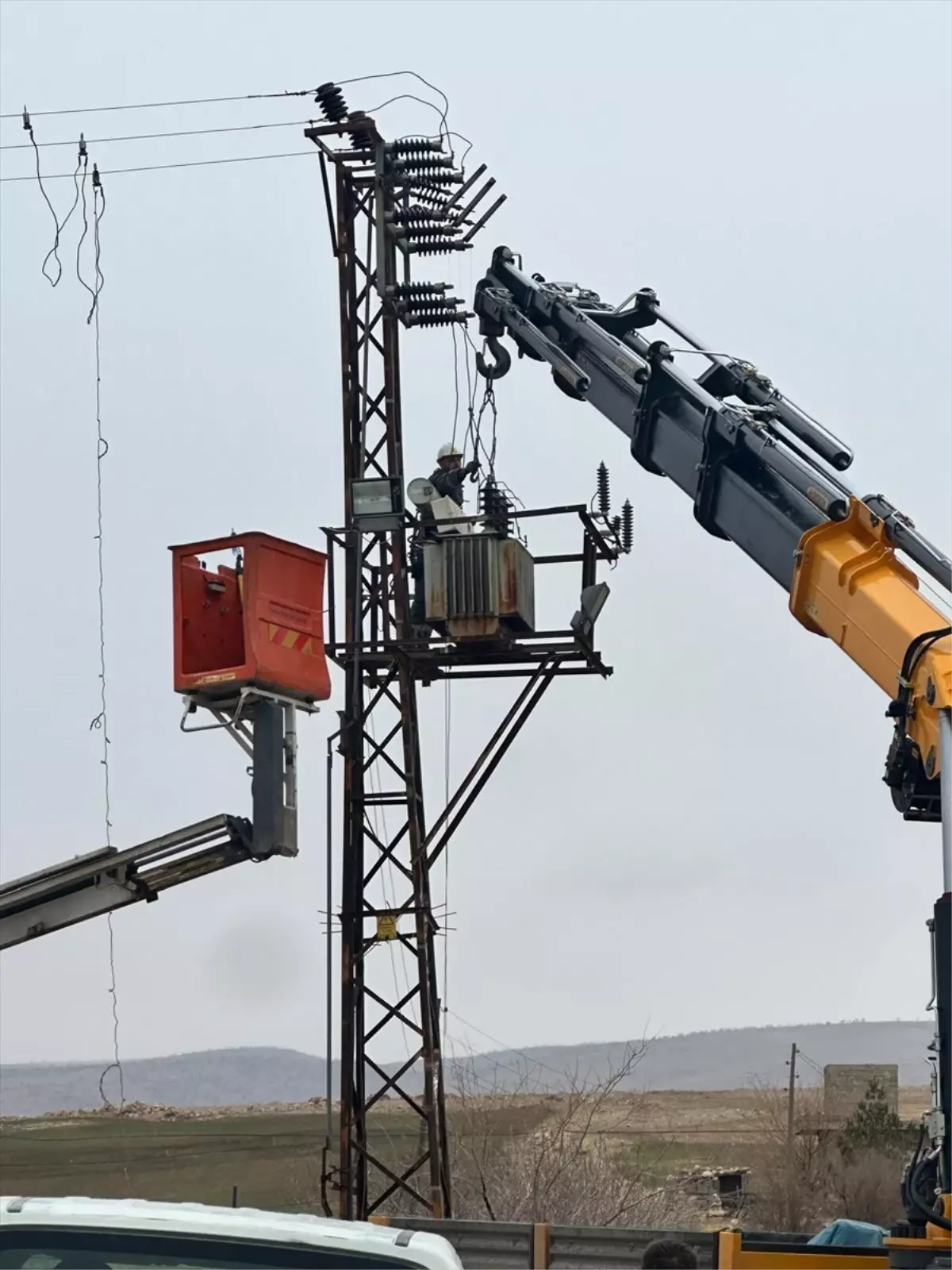 Dicle Elektrik Kaçak Trafolara El Koydu