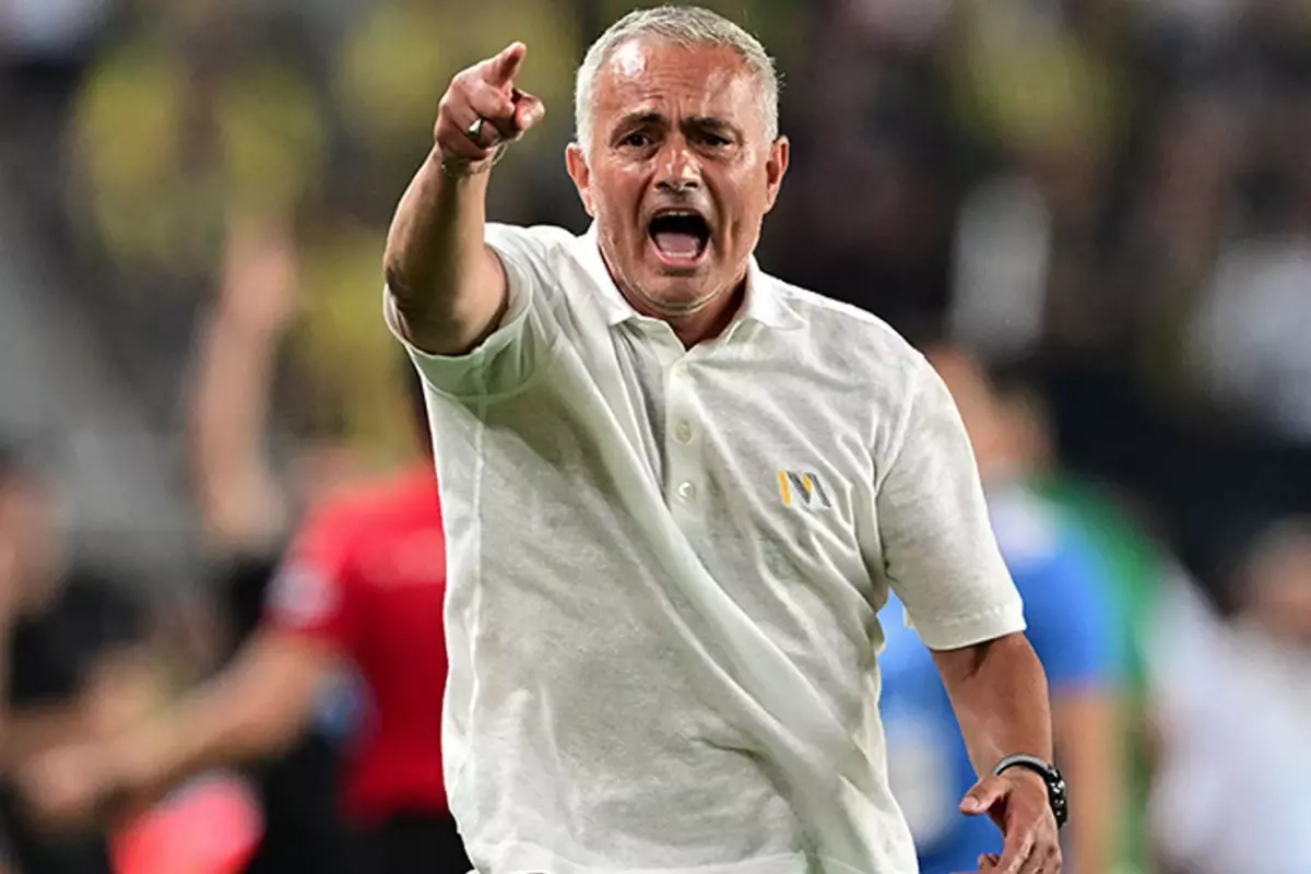 Mourinho\'dan maç sonu ilginç paylaşımlar