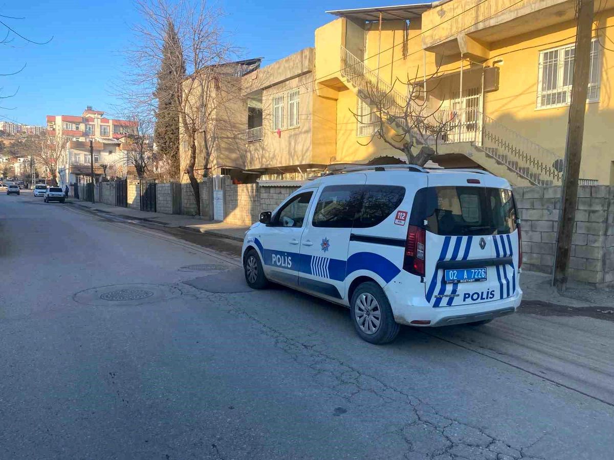 Adıyaman\'da Bıçaklı Saldırı