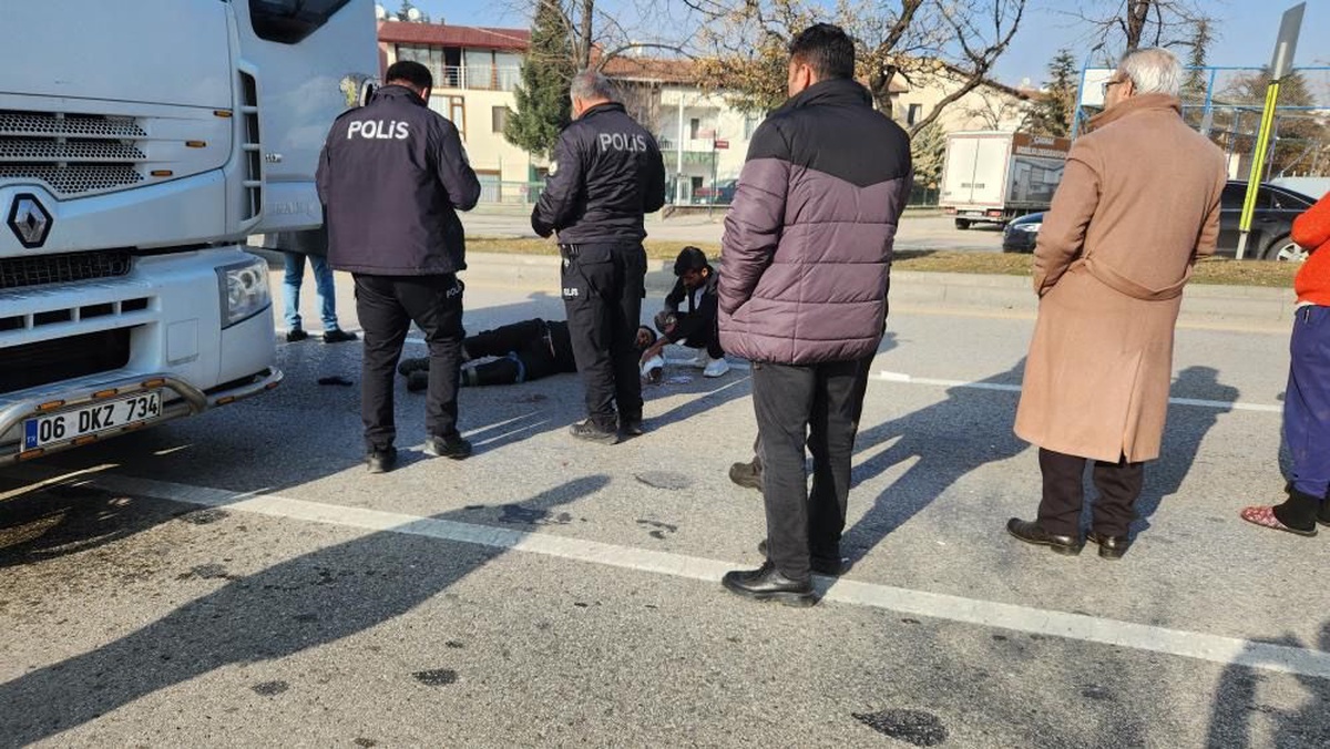 TIR Sürücüsü Tamirciyi Tabancayla Yaraladı